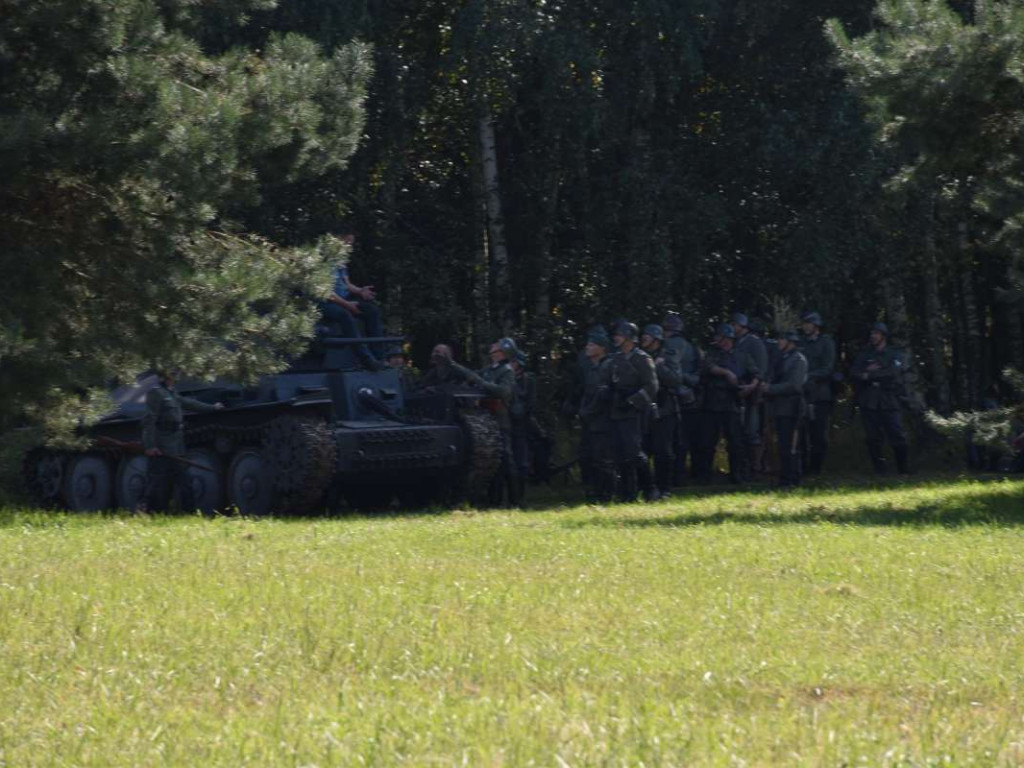 Aktorka Małgorzata Potocka była gościem inscenizacji historycznej poświęconej majorowi Hubalowi [dużo zdjęć]