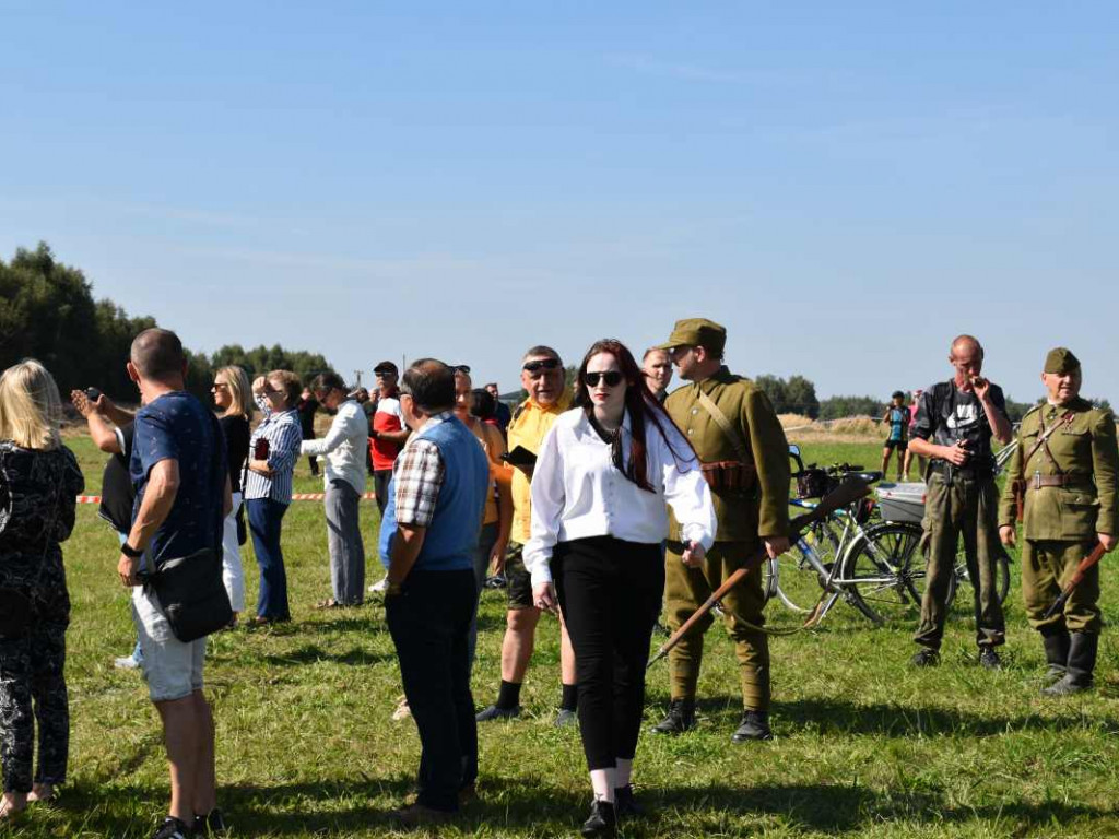 Aktorka Małgorzata Potocka była gościem inscenizacji historycznej poświęconej majorowi Hubalowi [dużo zdjęć]