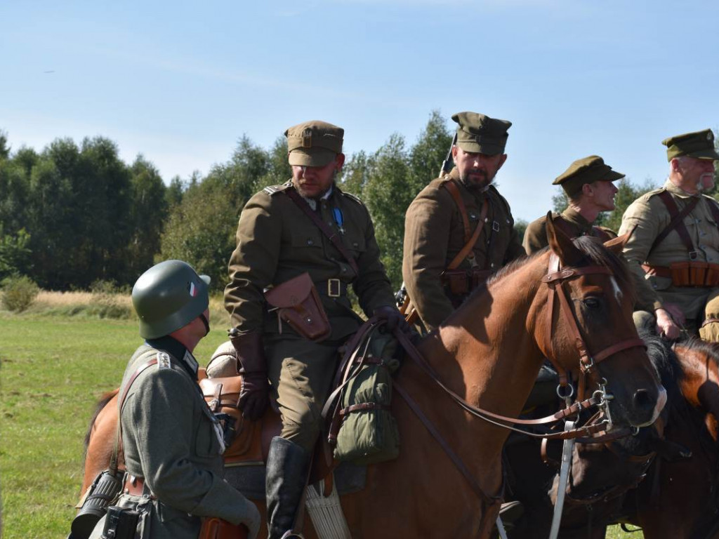 Aktorka Małgorzata Potocka była gościem inscenizacji historycznej poświęconej majorowi Hubalowi [dużo zdjęć]