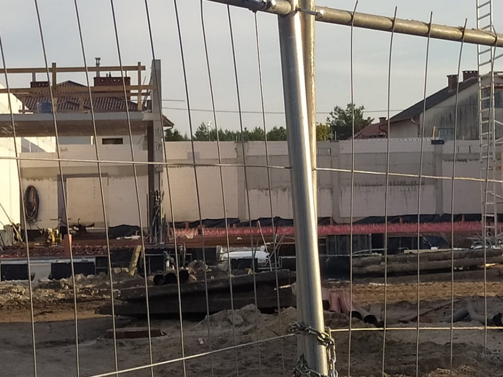 W Nowej Dębie trwa budowa Lidla. Kiedy otwarcie? [zdjęcia]