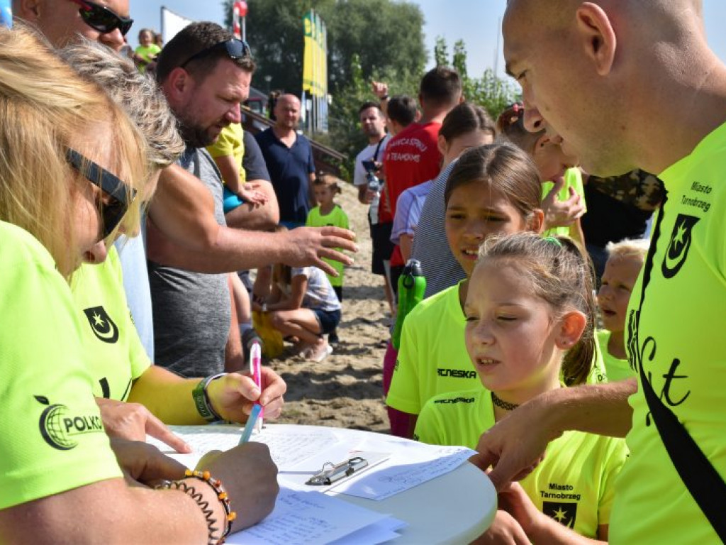 Run fit Kids w Tarnobrzegu. Mali zawodnicy w szaleńczym biegu z przeszkodami [zdjęcia]