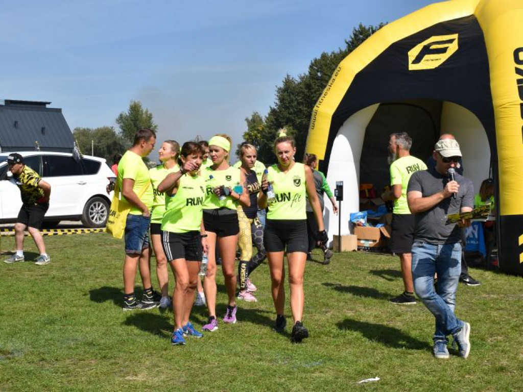 Run fit Elite w Tarnobrzegu. Przez piasek, błoto, wodę i zasieki  [zdjęcia]