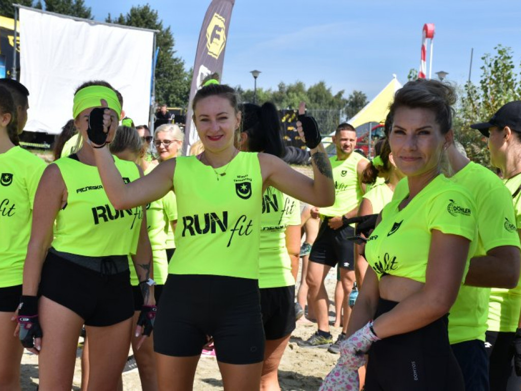 Run fit Elite w Tarnobrzegu. Przez piasek, błoto, wodę i zasieki  [zdjęcia]