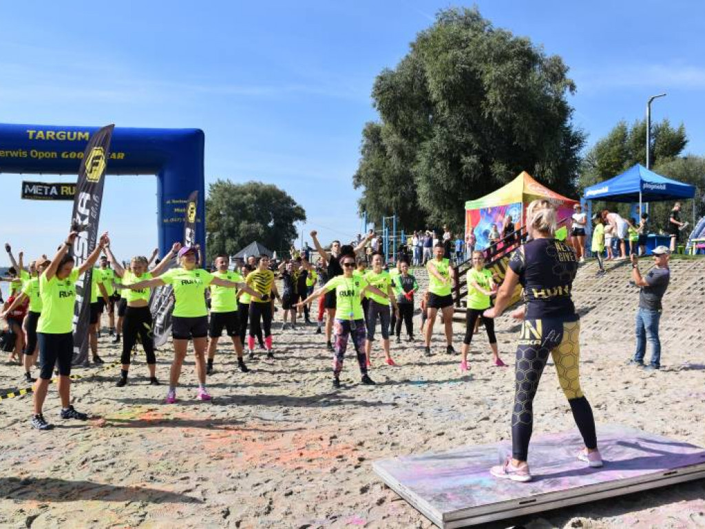 Run fit Elite w Tarnobrzegu. Przez piasek, błoto, wodę i zasieki  [zdjęcia]