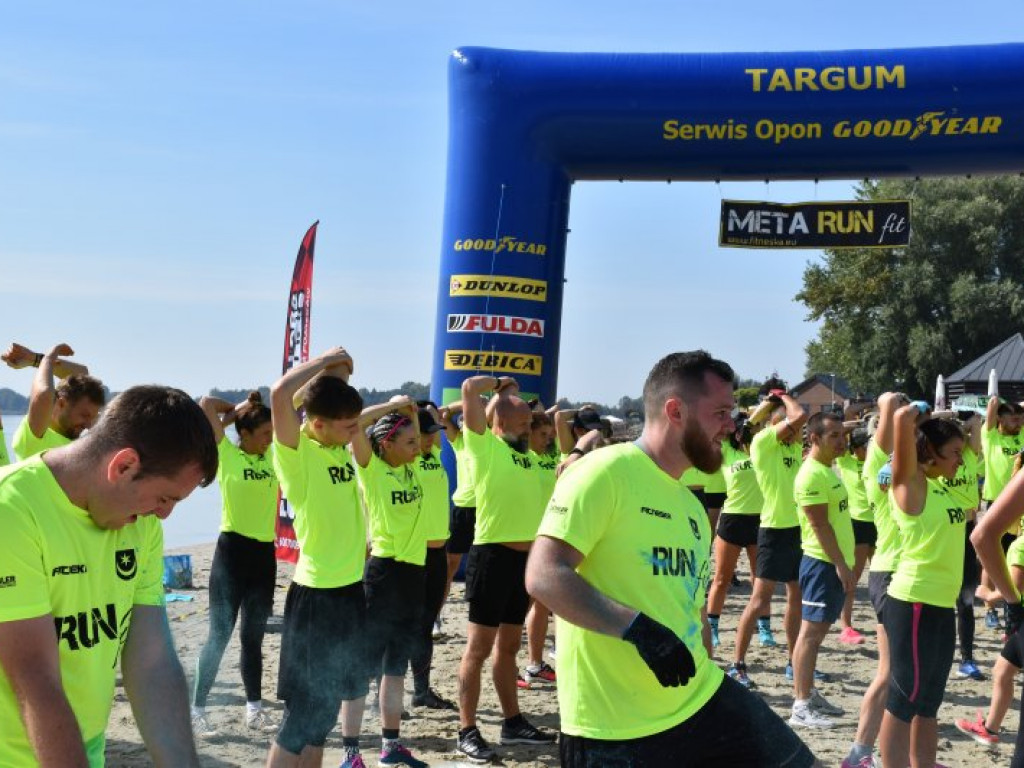 Run fit Elite w Tarnobrzegu. Przez piasek, błoto, wodę i zasieki  [zdjęcia]