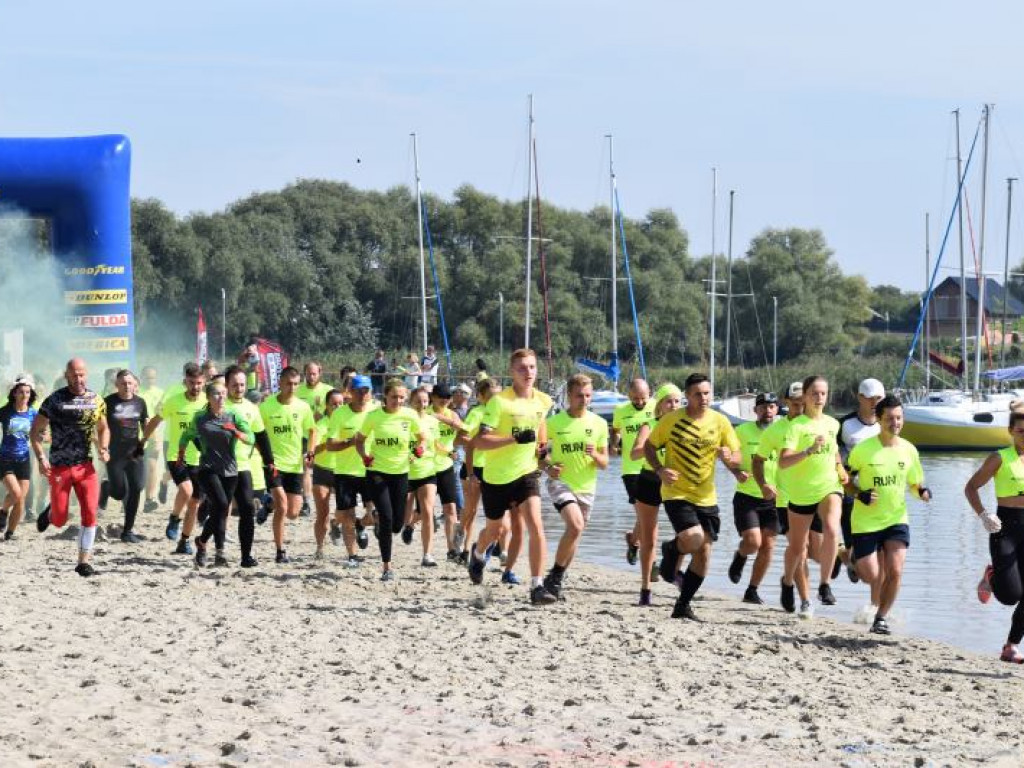 Run fit Elite w Tarnobrzegu. Przez piasek, błoto, wodę i zasieki  [zdjęcia]