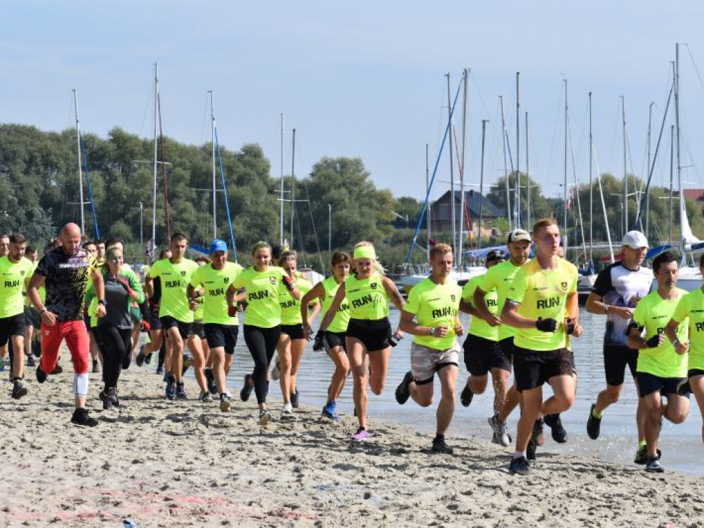 Run fit Elite w Tarnobrzegu. Przez piasek, błoto, wodę i zasieki  [zdjęcia]