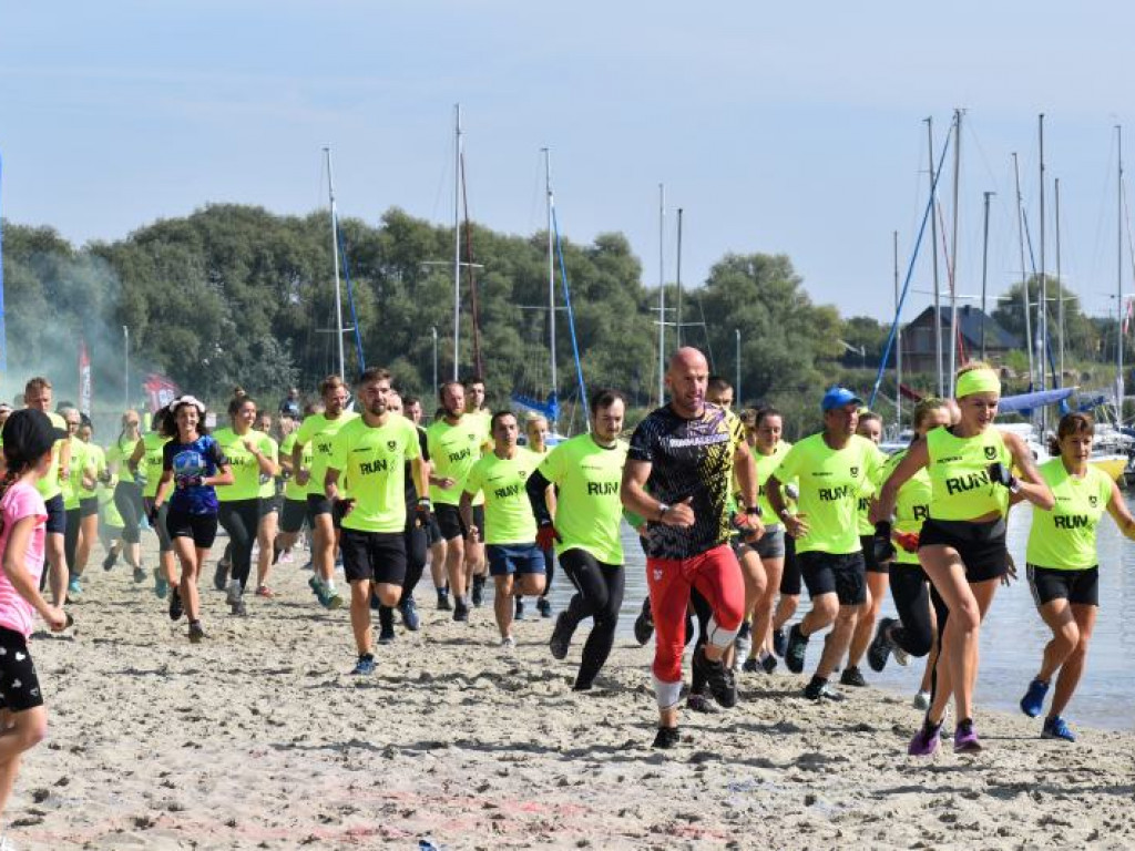 Run fit Elite w Tarnobrzegu. Przez piasek, błoto, wodę i zasieki  [zdjęcia]