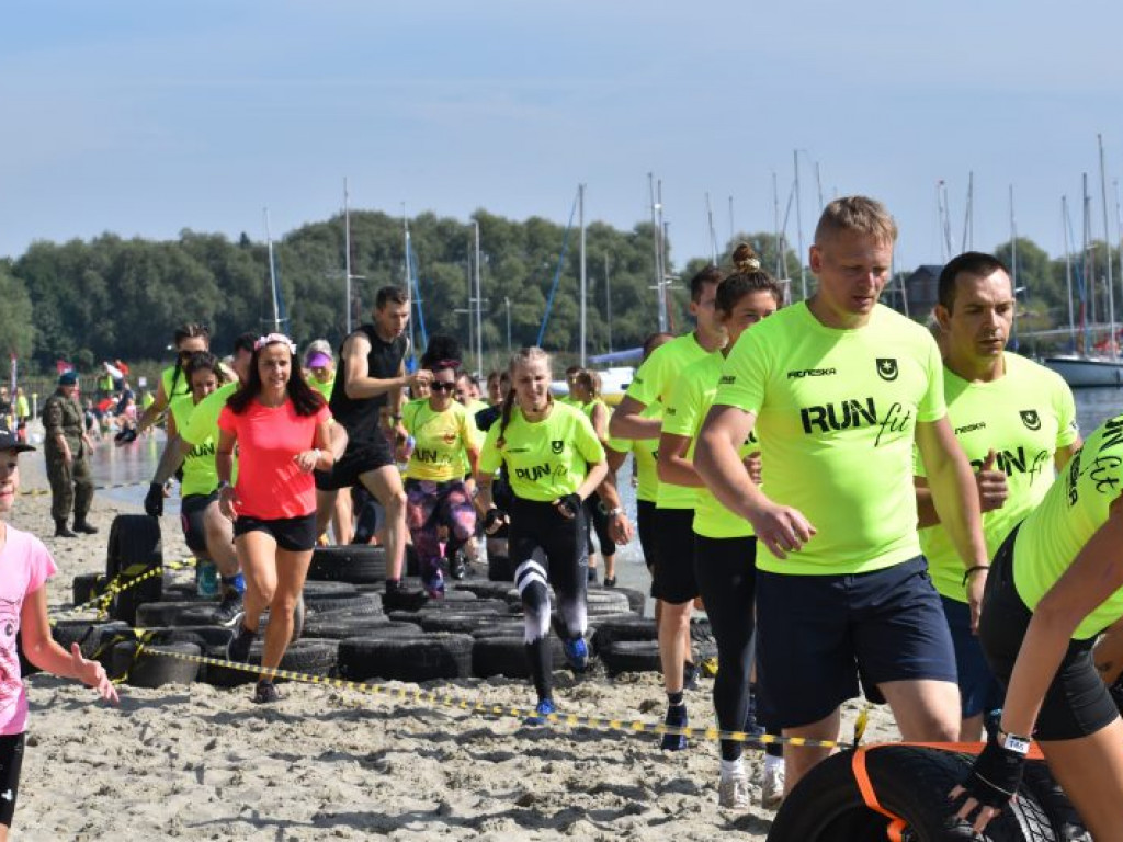 Run fit Elite w Tarnobrzegu. Przez piasek, błoto, wodę i zasieki  [zdjęcia]