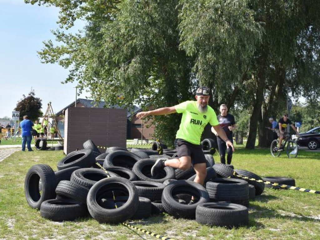 Run fit Elite w Tarnobrzegu. Przez piasek, błoto, wodę i zasieki  [zdjęcia]