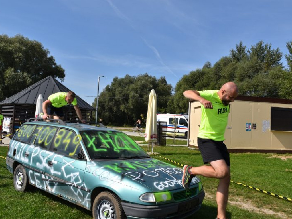 Run fit Elite w Tarnobrzegu. Przez piasek, błoto, wodę i zasieki  [zdjęcia]