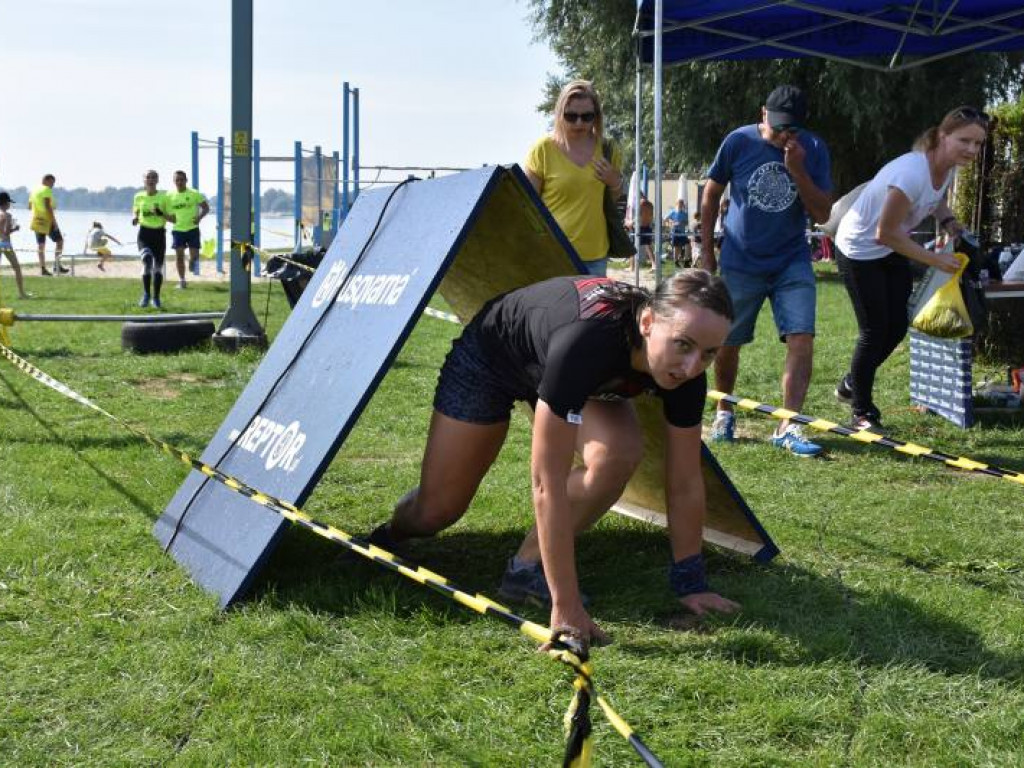Run fit Elite w Tarnobrzegu. Przez piasek, błoto, wodę i zasieki  [zdjęcia]