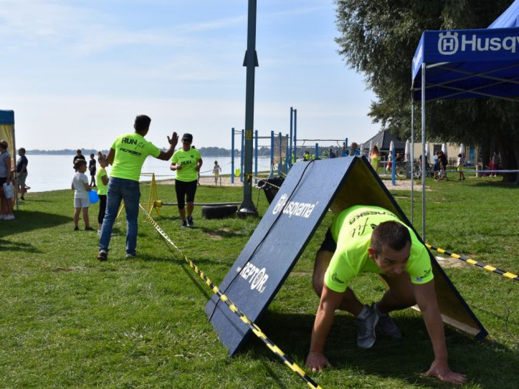 Run fit Elite w Tarnobrzegu. Przez piasek, błoto, wodę i zasieki  [zdjęcia]
