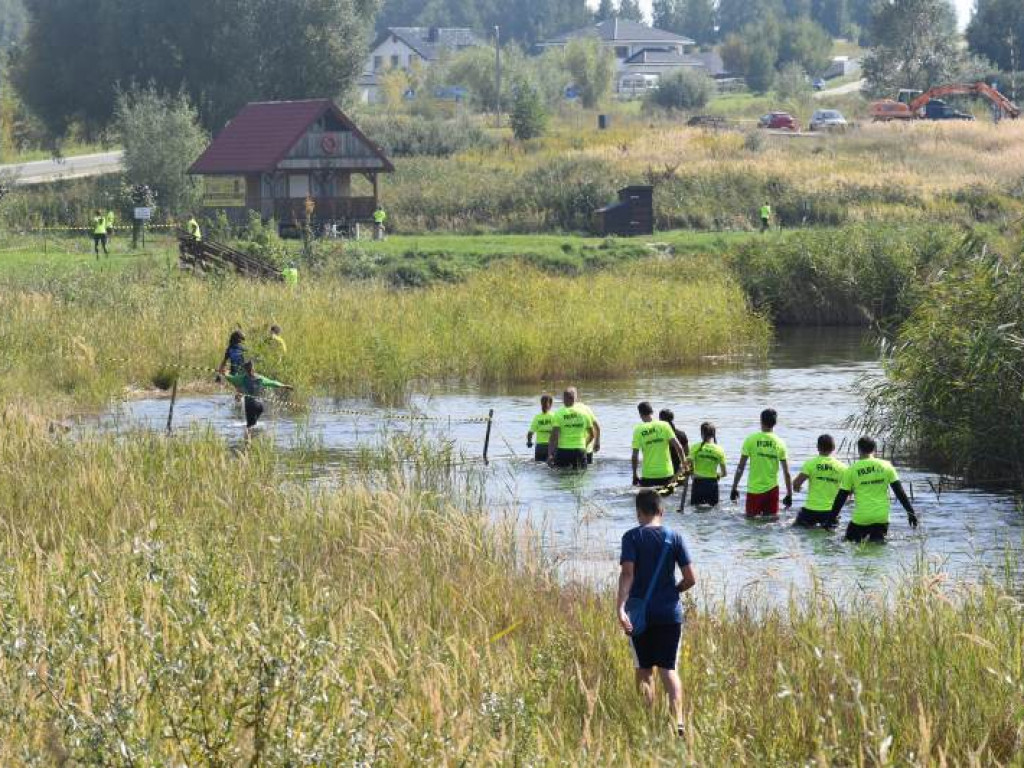 Run fit Elite w Tarnobrzegu. Przez piasek, błoto, wodę i zasieki  [zdjęcia]