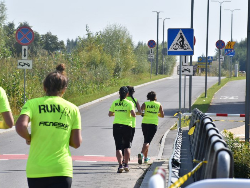 Run fit Elite w Tarnobrzegu. Przez piasek, błoto, wodę i zasieki  [zdjęcia]