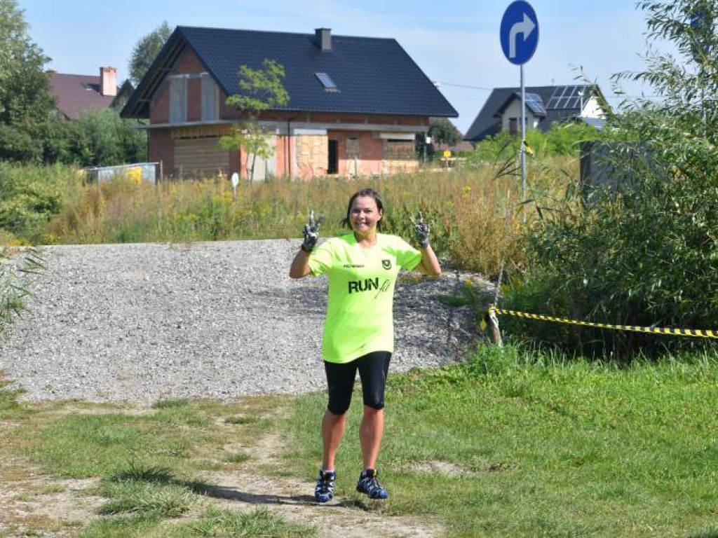 Run fit Elite w Tarnobrzegu. Przez piasek, błoto, wodę i zasieki  [zdjęcia]
