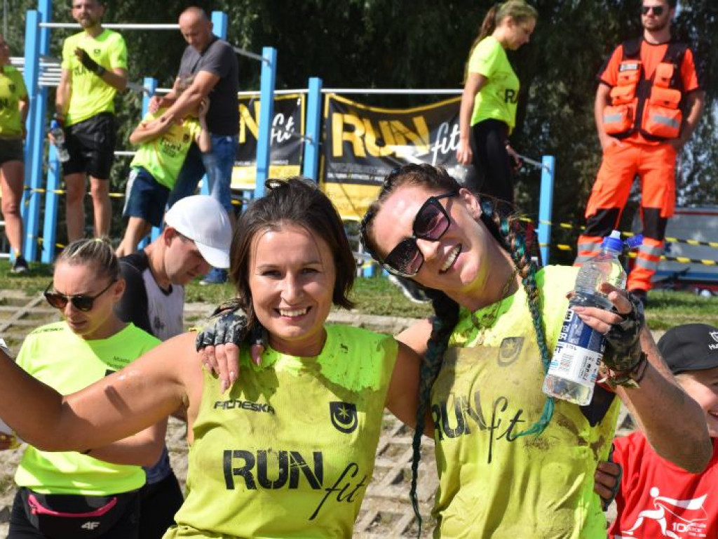 Run fit Elite w Tarnobrzegu. Przez piasek, błoto, wodę i zasieki  [zdjęcia]