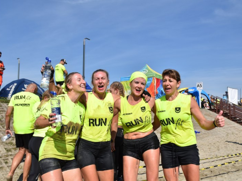 Run fit Elite w Tarnobrzegu. Przez piasek, błoto, wodę i zasieki  [zdjęcia]