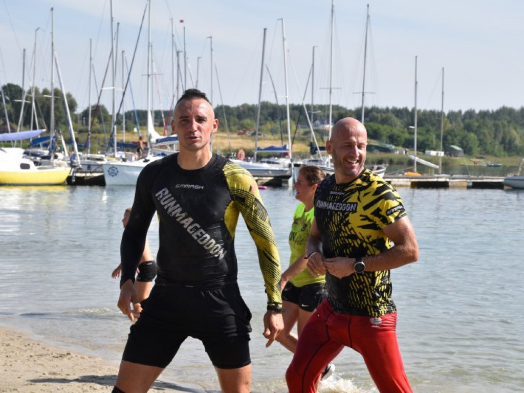 Run fit Elite w Tarnobrzegu. Przez piasek, błoto, wodę i zasieki  [zdjęcia]