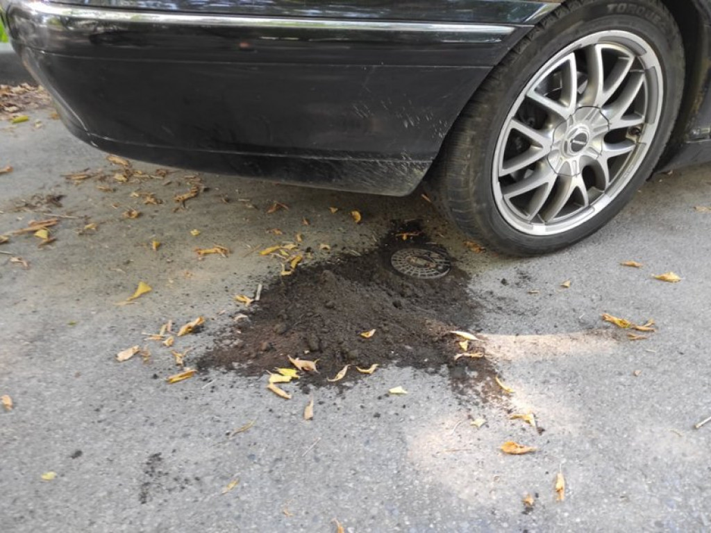 Wyciek gazu na osiedlu Serbinów w Tarnobrzegu! [zdjęcia]