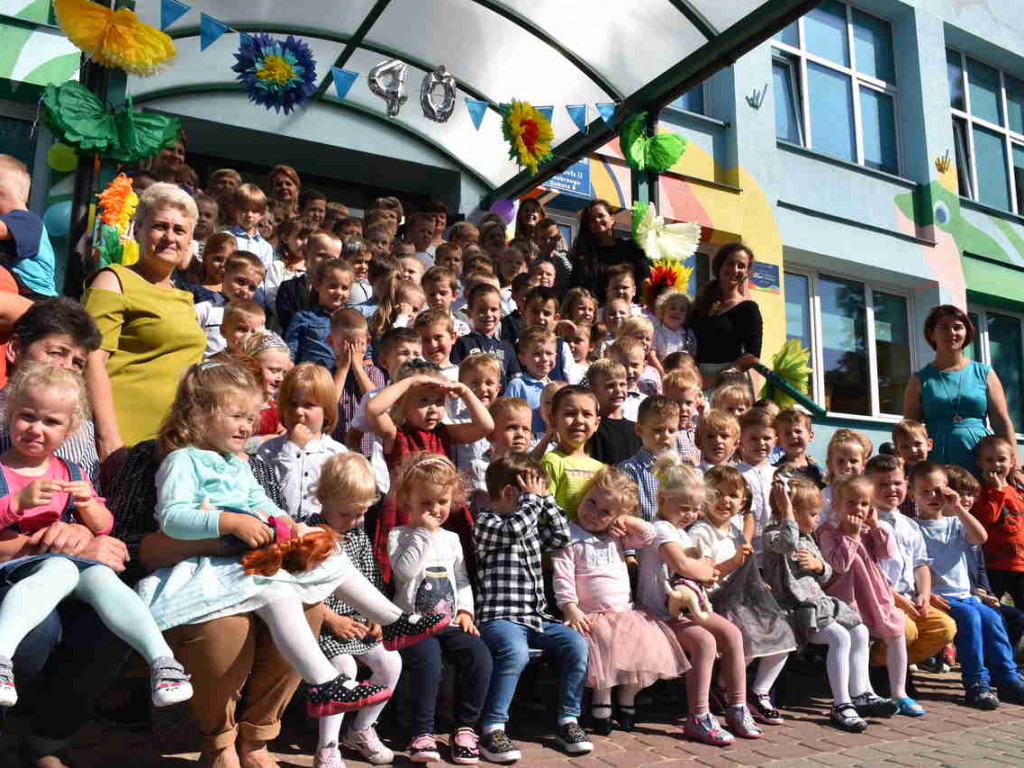 Były torciki, tańce i zabawy. 40. urodziny Przedszkola nr 13 w Tarnobrzegu [zdjęcia]