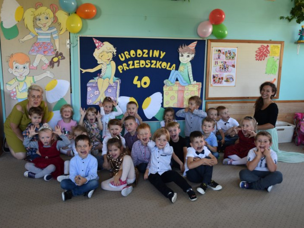 Były torciki, tańce i zabawy. 40. urodziny Przedszkola nr 13 w Tarnobrzegu [zdjęcia]