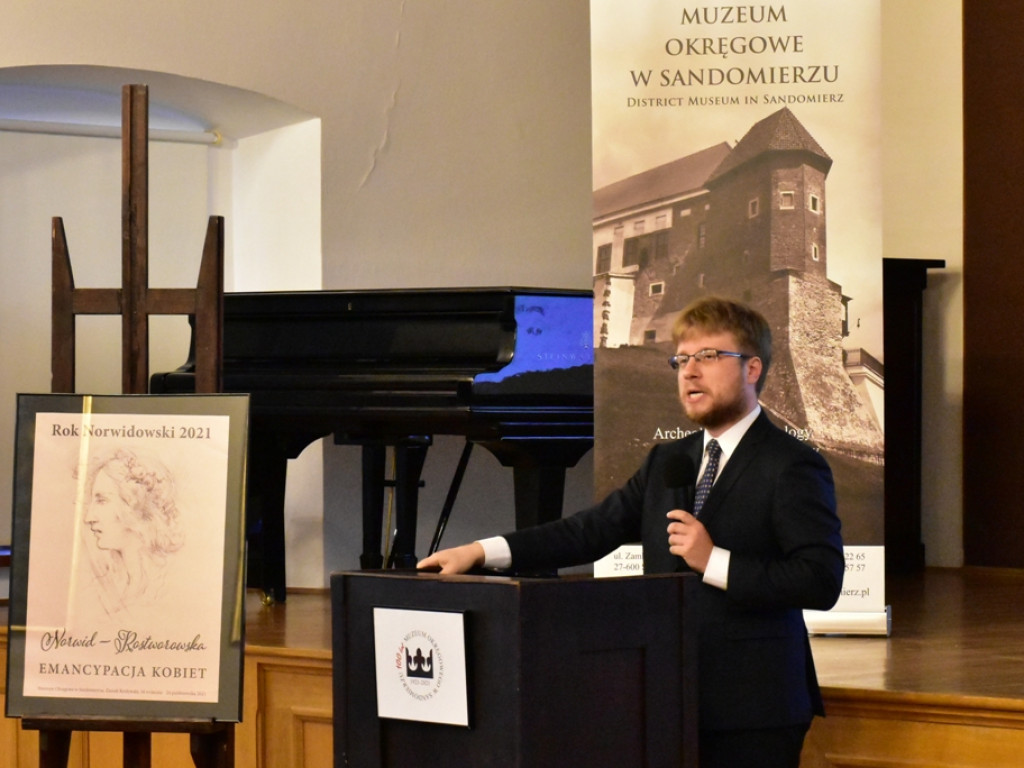 Sandomierz. Wyjątkowa okazja obejrzenia sandomierskiego rękopisu Norwida [zdjęcia]