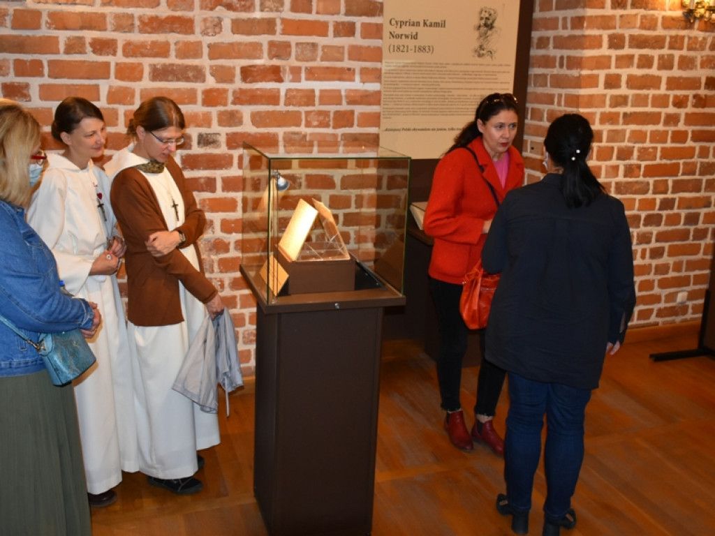 Sandomierz. Wyjątkowa okazja obejrzenia sandomierskiego rękopisu Norwida [zdjęcia]