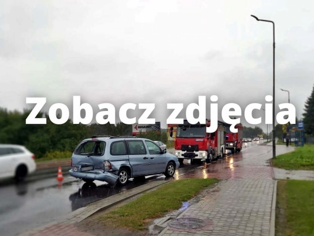 Tarnobrzeg. Zderzenie dwóch osobówek na ul. Warszawskiej [zdjęcia]