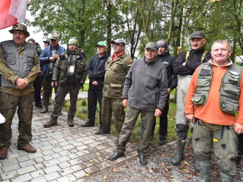 Wędkowali nad Jeziorem Tarnobrzeskim [zdjęcia]