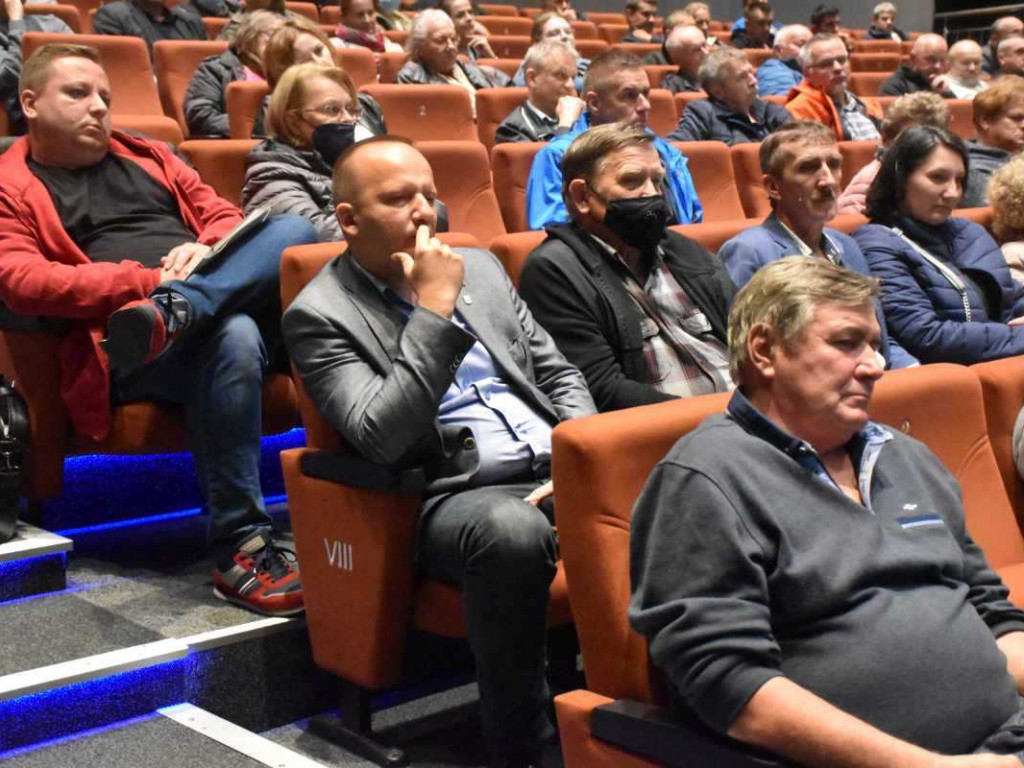Spotkanie w sprawie obwodnicy Nowej Dęby. Mieszkańcy za jednym z wariantów [zdjęcia]