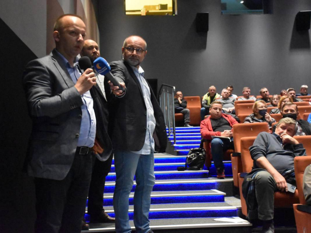 Spotkanie w sprawie obwodnicy Nowej Dęby. Mieszkańcy za jednym z wariantów [zdjęcia]
