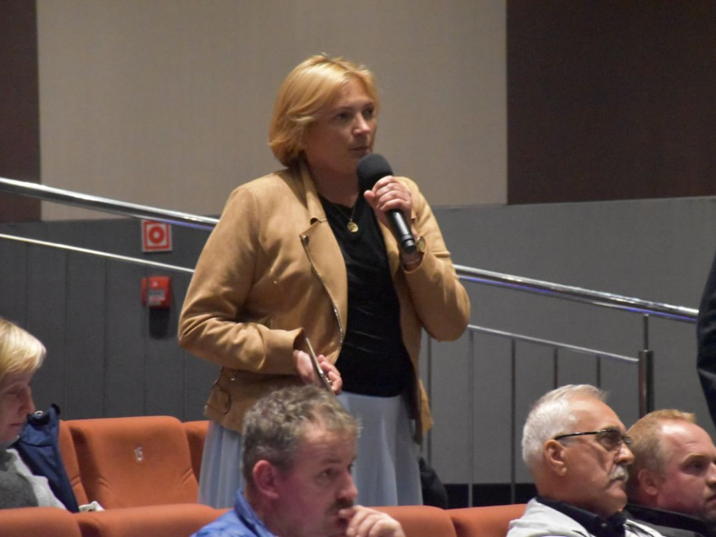 Spotkanie w sprawie obwodnicy Nowej Dęby. Mieszkańcy za jednym z wariantów [zdjęcia]