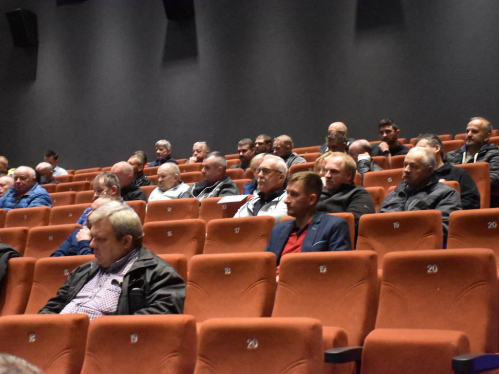 Spotkanie w sprawie obwodnicy Nowej Dęby. Mieszkańcy za jednym z wariantów [zdjęcia]