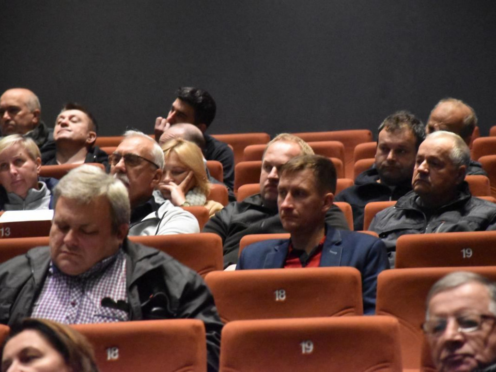 Spotkanie w sprawie obwodnicy Nowej Dęby. Mieszkańcy za jednym z wariantów [zdjęcia]