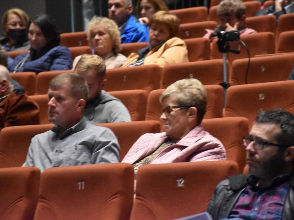 Spotkanie w sprawie obwodnicy Nowej Dęby. Mieszkańcy za jednym z wariantów [zdjęcia]