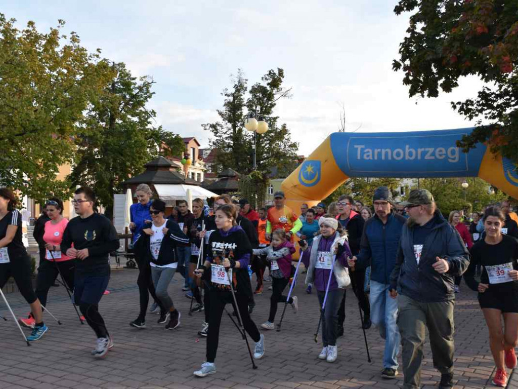 Tarnobrzeżanie solidarnie pobiegli z osobami niepełnosprawnymi psychicznie [zdjęcia]