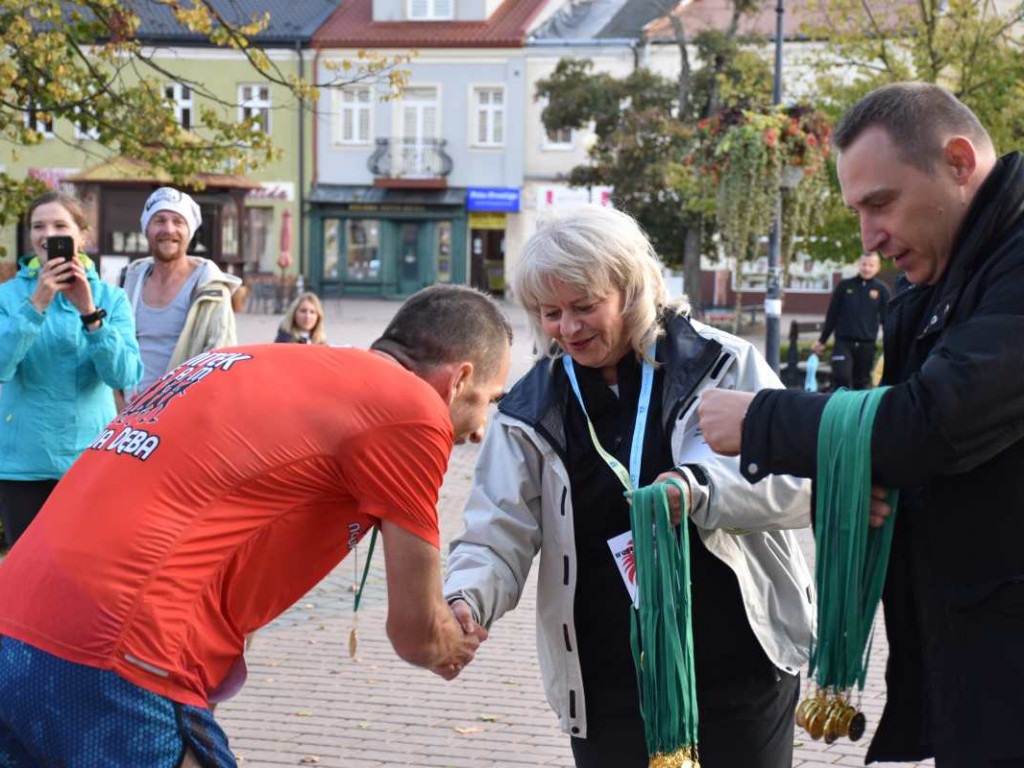 Tarnobrzeżanie solidarnie pobiegli z osobami niepełnosprawnymi psychicznie [zdjęcia]