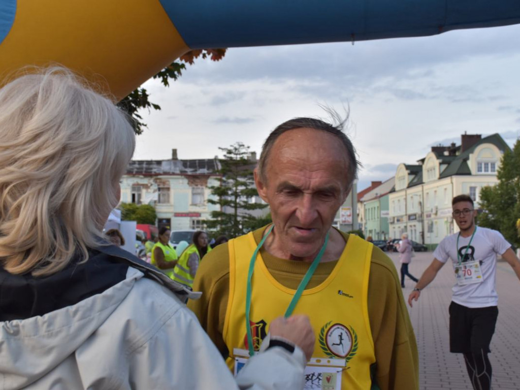 Tarnobrzeżanie solidarnie pobiegli z osobami niepełnosprawnymi psychicznie [zdjęcia]