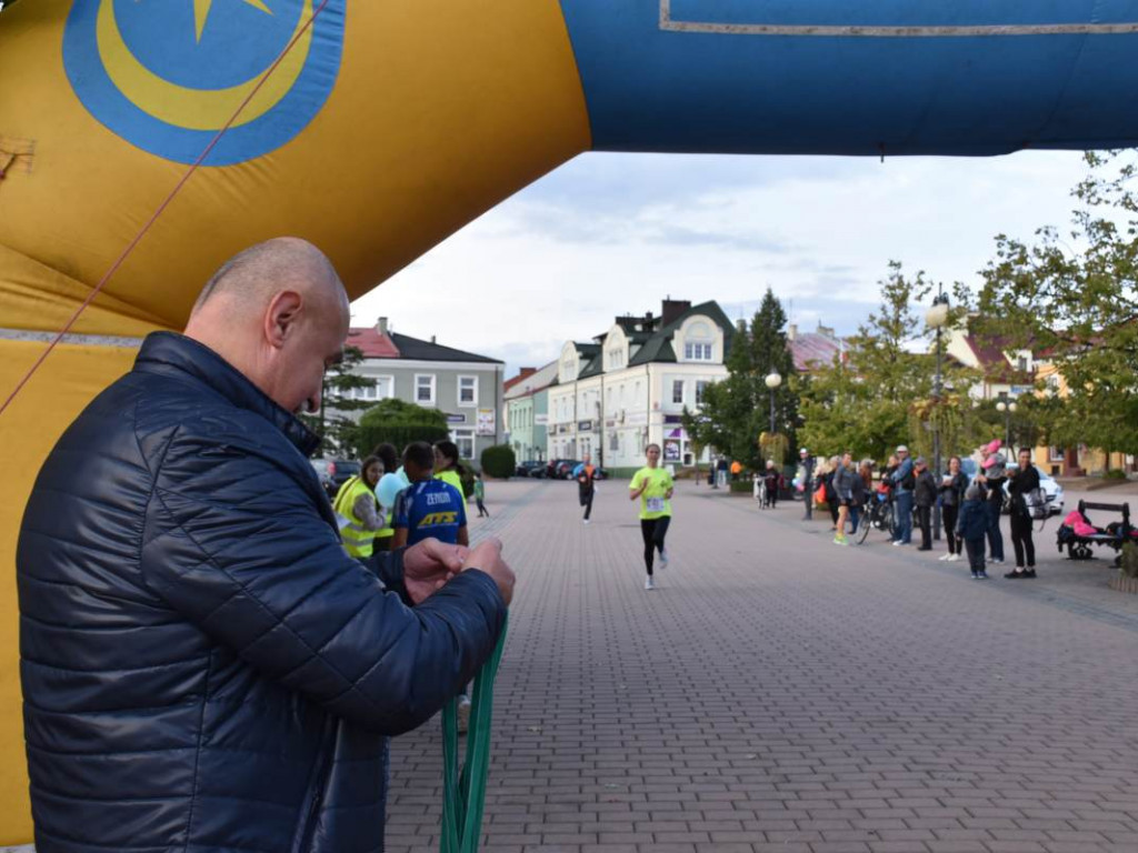 Tarnobrzeżanie solidarnie pobiegli z osobami niepełnosprawnymi psychicznie [zdjęcia]