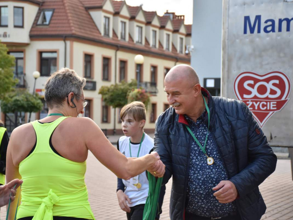 Tarnobrzeżanie solidarnie pobiegli z osobami niepełnosprawnymi psychicznie [zdjęcia]