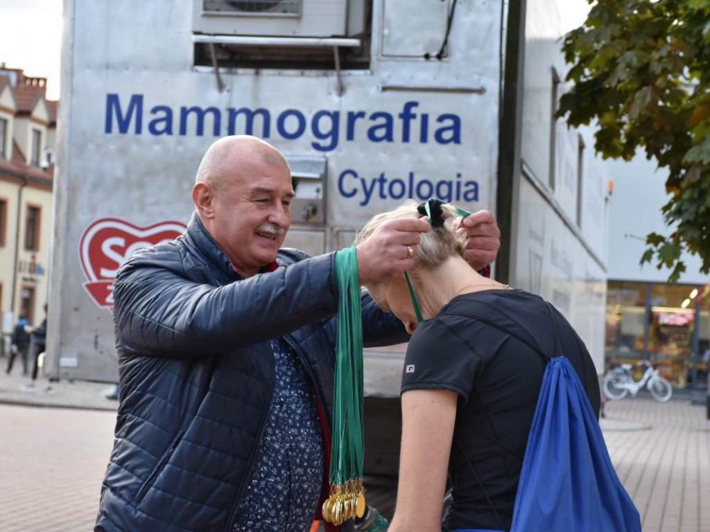 Tarnobrzeżanie solidarnie pobiegli z osobami niepełnosprawnymi psychicznie [zdjęcia]
