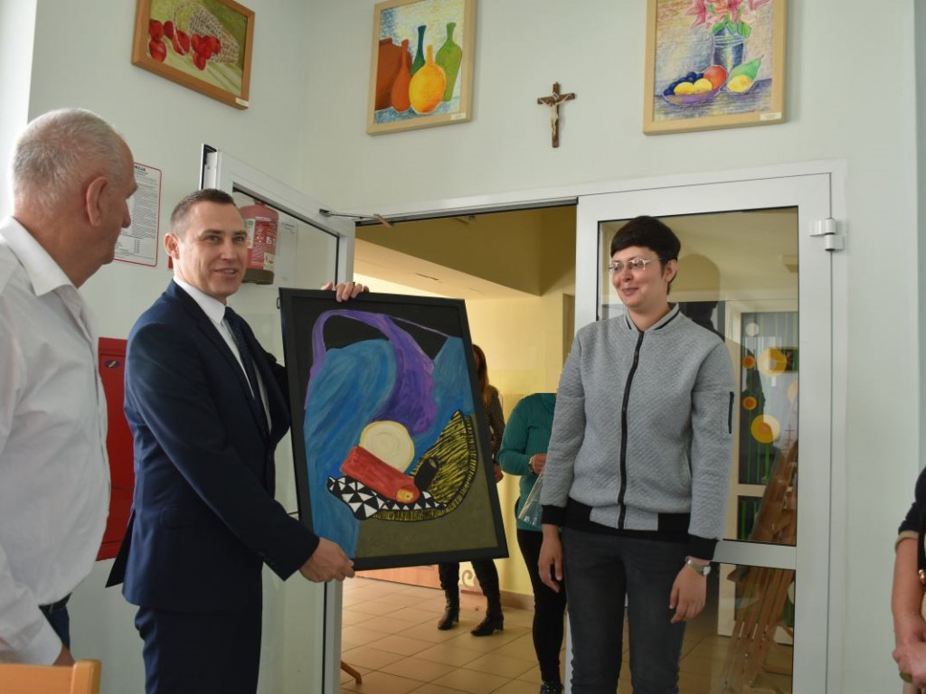 Tańczyli, malowali i łamali stereotypy. Finał Tarnobrzeskich Dni Solidarności z Osobami Chorującymi Psychicznie [zdjęcia]
