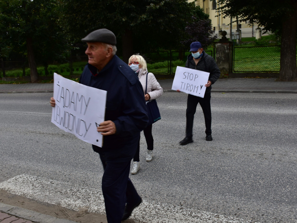 Klimontowianie znowu blokowali drogę. Przypominali, że czekają na obwodnicę [zdjęcia][wideo]