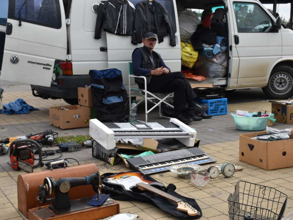 I edycja Pchlego Targu w Tarnobrzegu. To był raj dla kolekcjonerów i łowców okazji!  [zdjęcia]