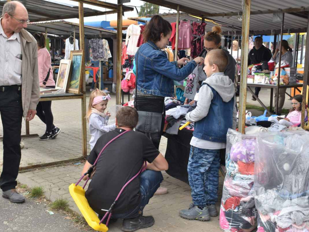 I edycja Pchlego Targu w Tarnobrzegu. To był raj dla kolekcjonerów i łowców okazji!  [zdjęcia]
