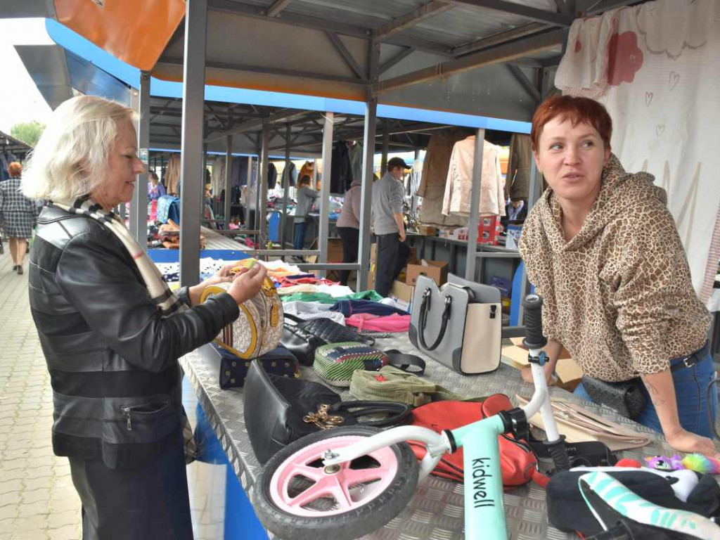 I edycja Pchlego Targu w Tarnobrzegu. To był raj dla kolekcjonerów i łowców okazji!  [zdjęcia]