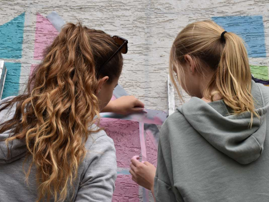 Na ścianie TDK namalowali mural z wizerunkiem Stanisława Jachowicza [zdjęcia]