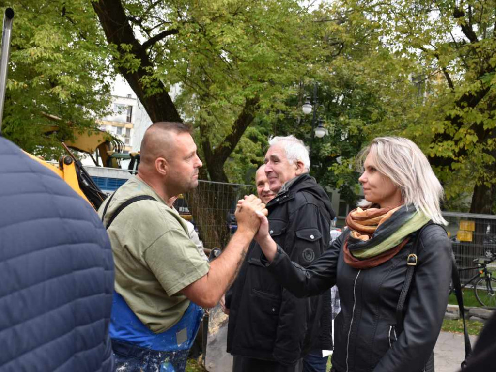 Na ścianie TDK namalowali mural z wizerunkiem Stanisława Jachowicza [zdjęcia]