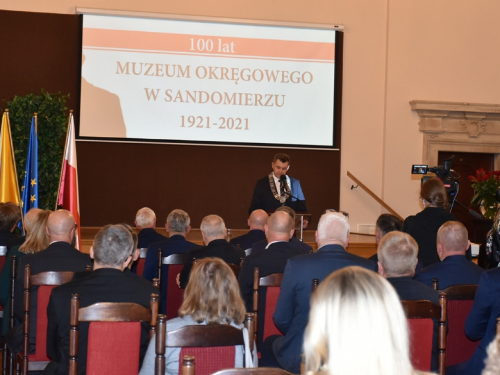 Gala, koncert i wystawa z okazji stulecia Muzeum Okręgowego w Sandomierzu [zdjęcia]